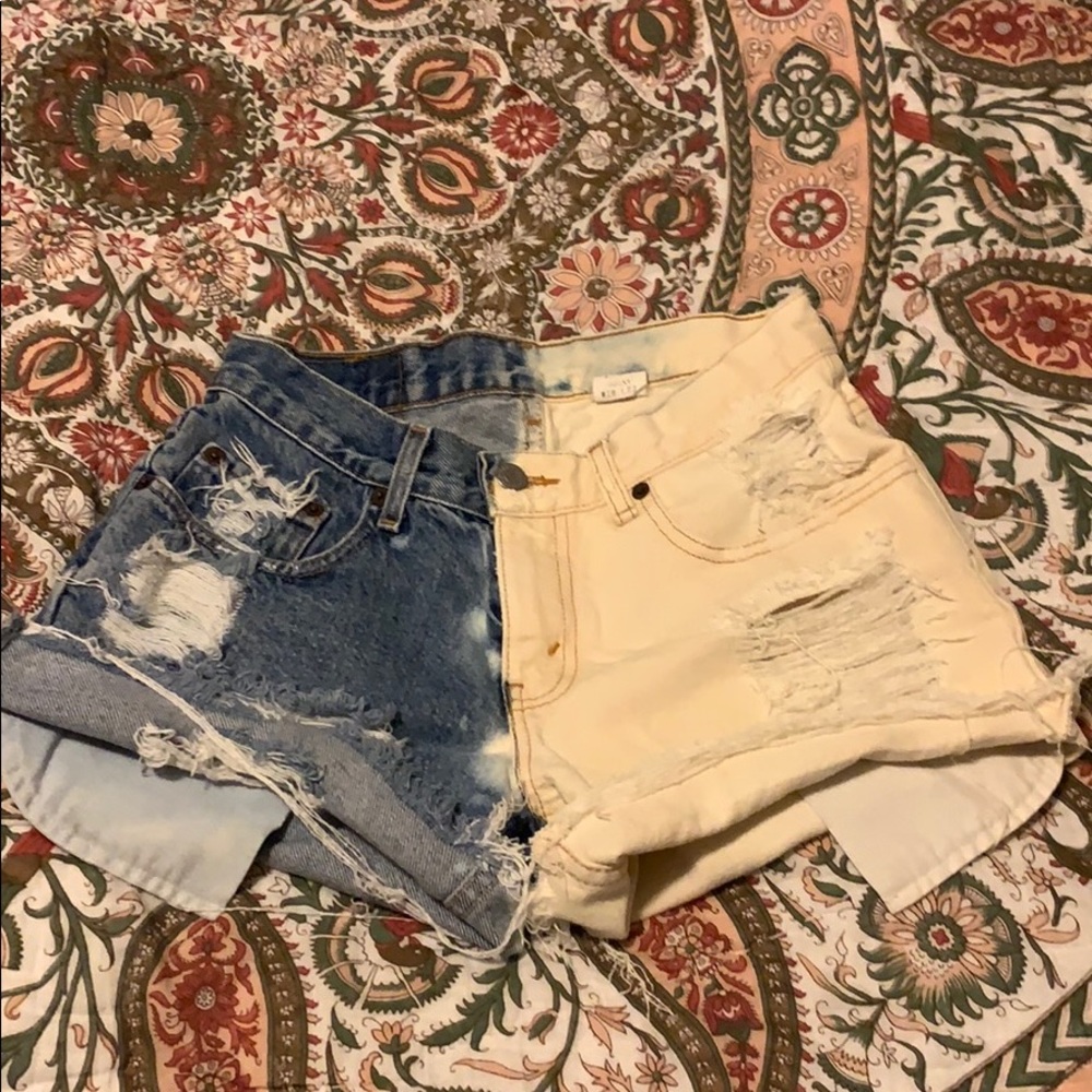 Vintage Levi’s jean shorts